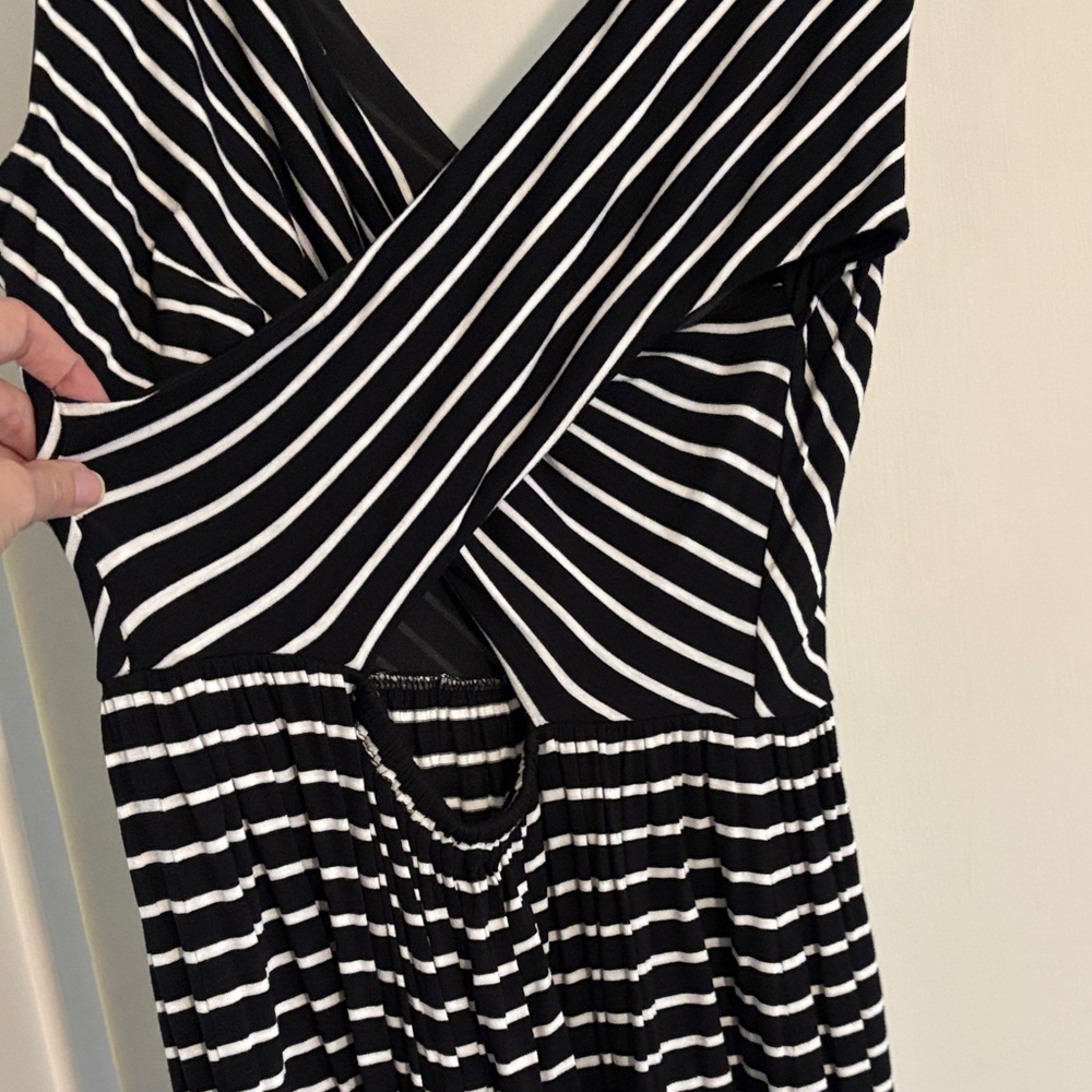 LOFT Black and White Chevron Maxi Dress - Picture 5 of 5